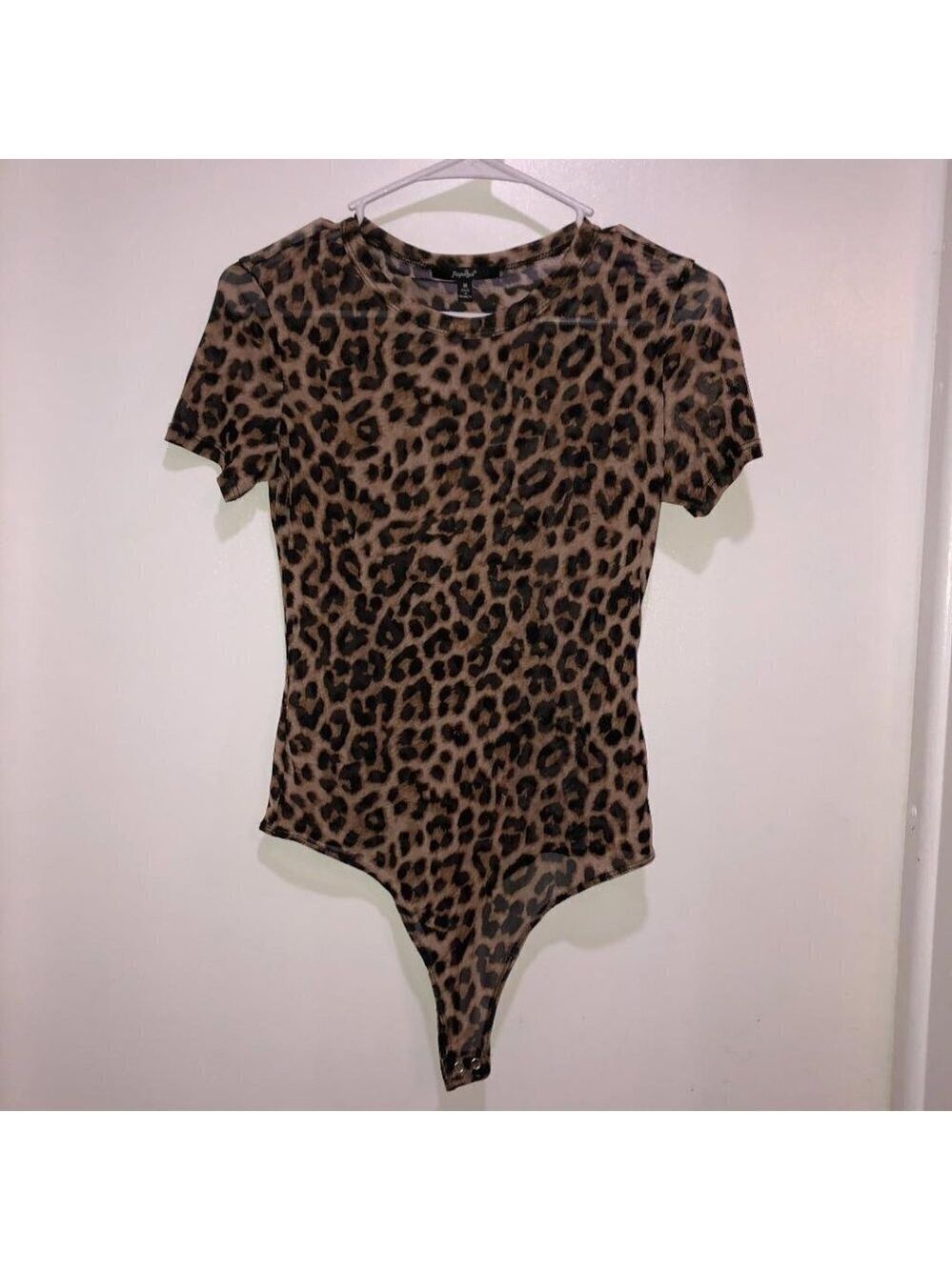 Euc Ladies Papaya bodysuit Size M